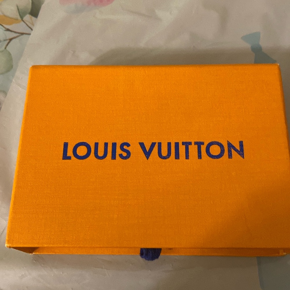 Card wallet - Picture 1 of 3